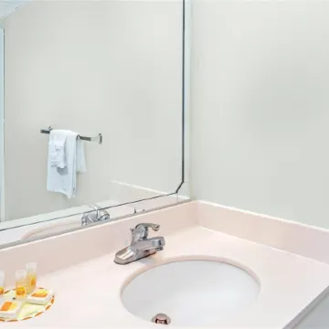 Glendale Express Hotel