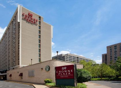 Crowne Plaza Crystal City-Washington, D.C., an IHG Hotel