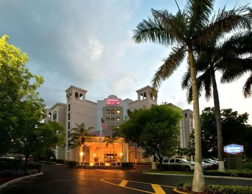 Hampton Inn & Suites Miami-Doral/Dolphin Mall Hotels in Doral
