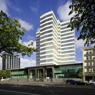 Mercure Cardiff Holland House Hotel & Spa