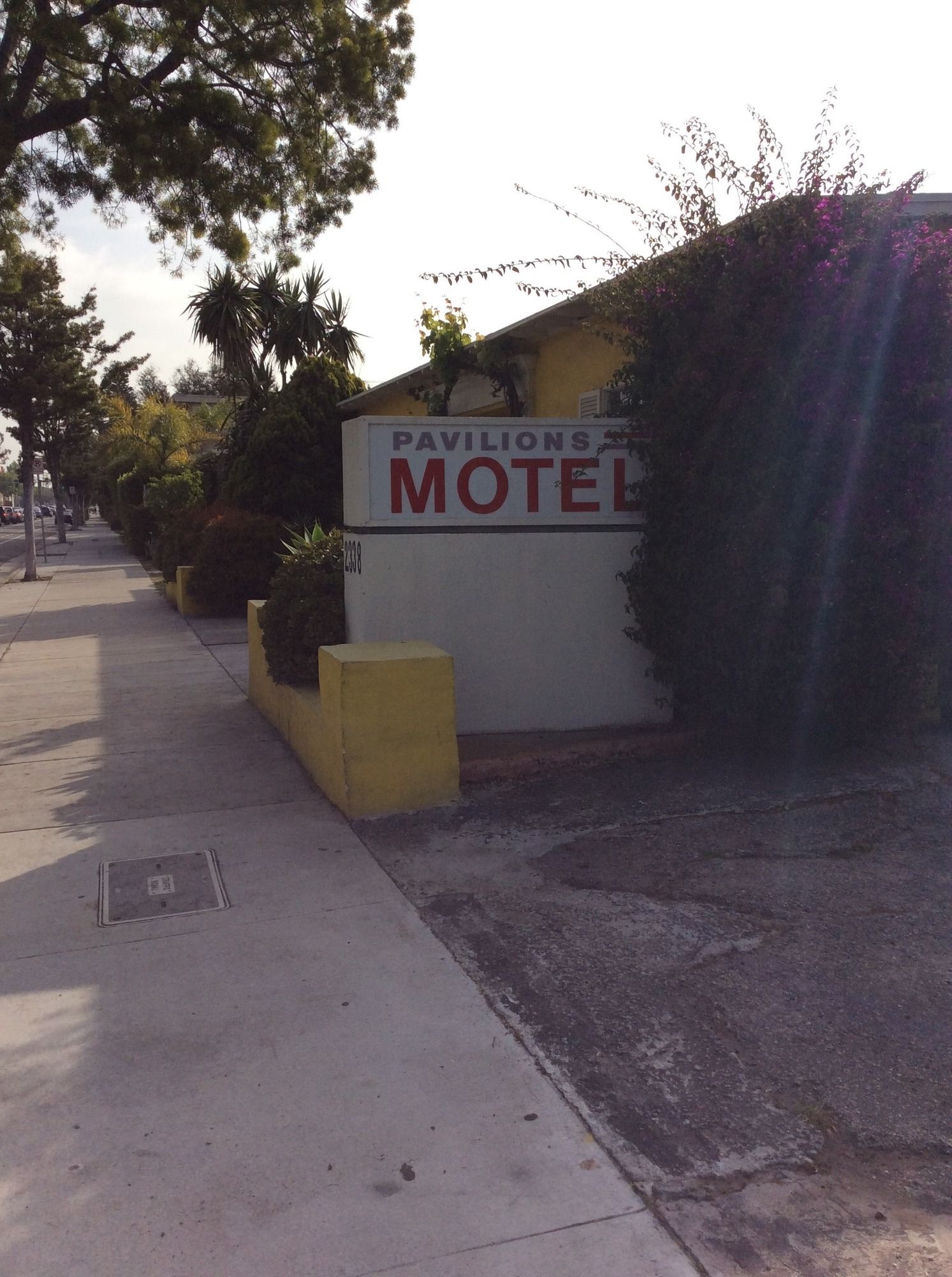 Pavilions Motel