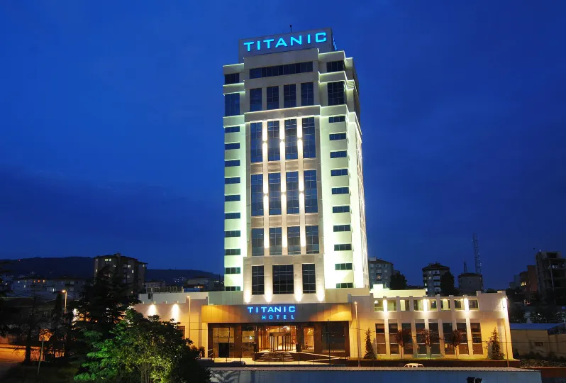 Titanic Business Kartal