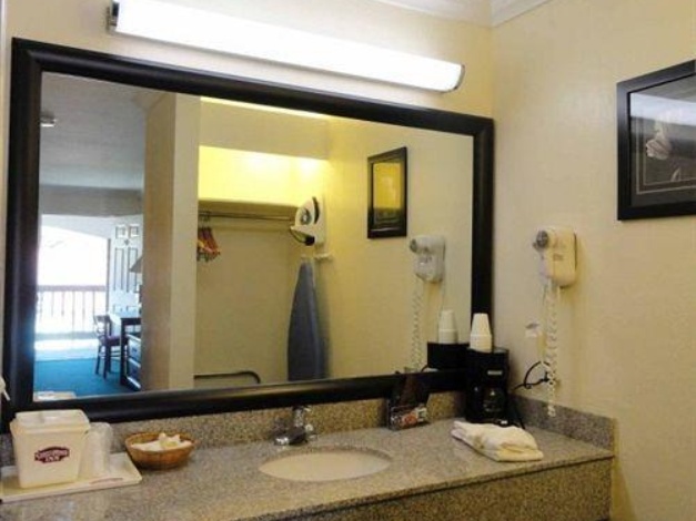 Americas Best Value Inn Columbus