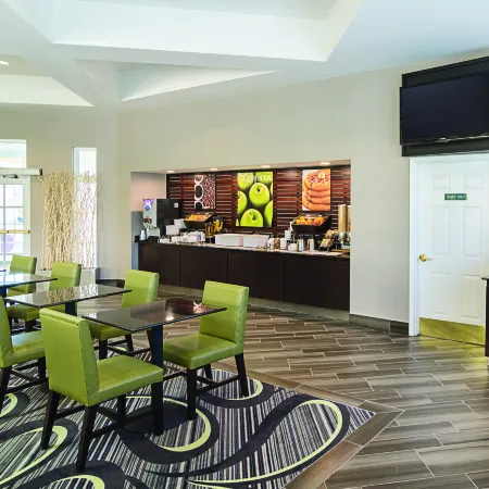 La Quinta Inn & Suites by Wyndham Phoenix Mesa West