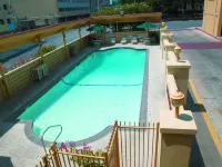 La Quinta Inn by Wyndham Austin Capitol / Downtown - プール