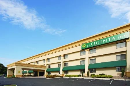 La Quinta Inn & Suites by Wyndham Roanoke Salem