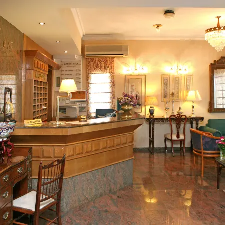 Chrielka Hotel
