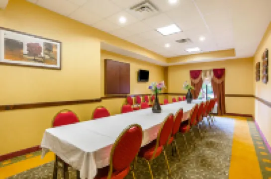 Comfort Inn & Suites Port Arthur-Port Neches