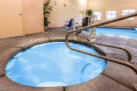 Comfort Inn Humboldt Bay - Hot Tub