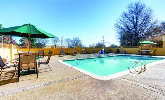 La Quinta Inn & Suites by Wyndham Atlanta Airport South