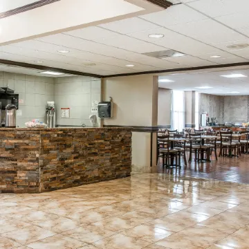 Clarion Inn and Suites Airport