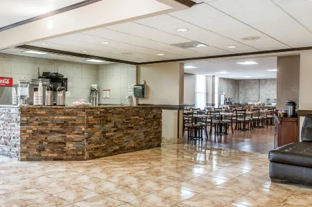 Clarion Inn and Suites Airport