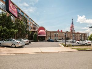 Econo Lodge Metro