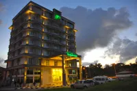 The Pavilion Hotel Hotel dekat Parish of St Michael & All Angels