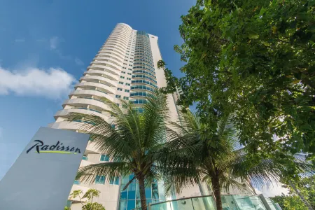 Radisson Hotel Recife Отели в г. Ресифи
