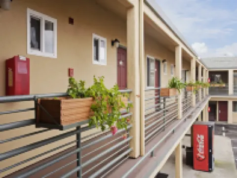 Pacific Best Inn Hotels in Seaside
