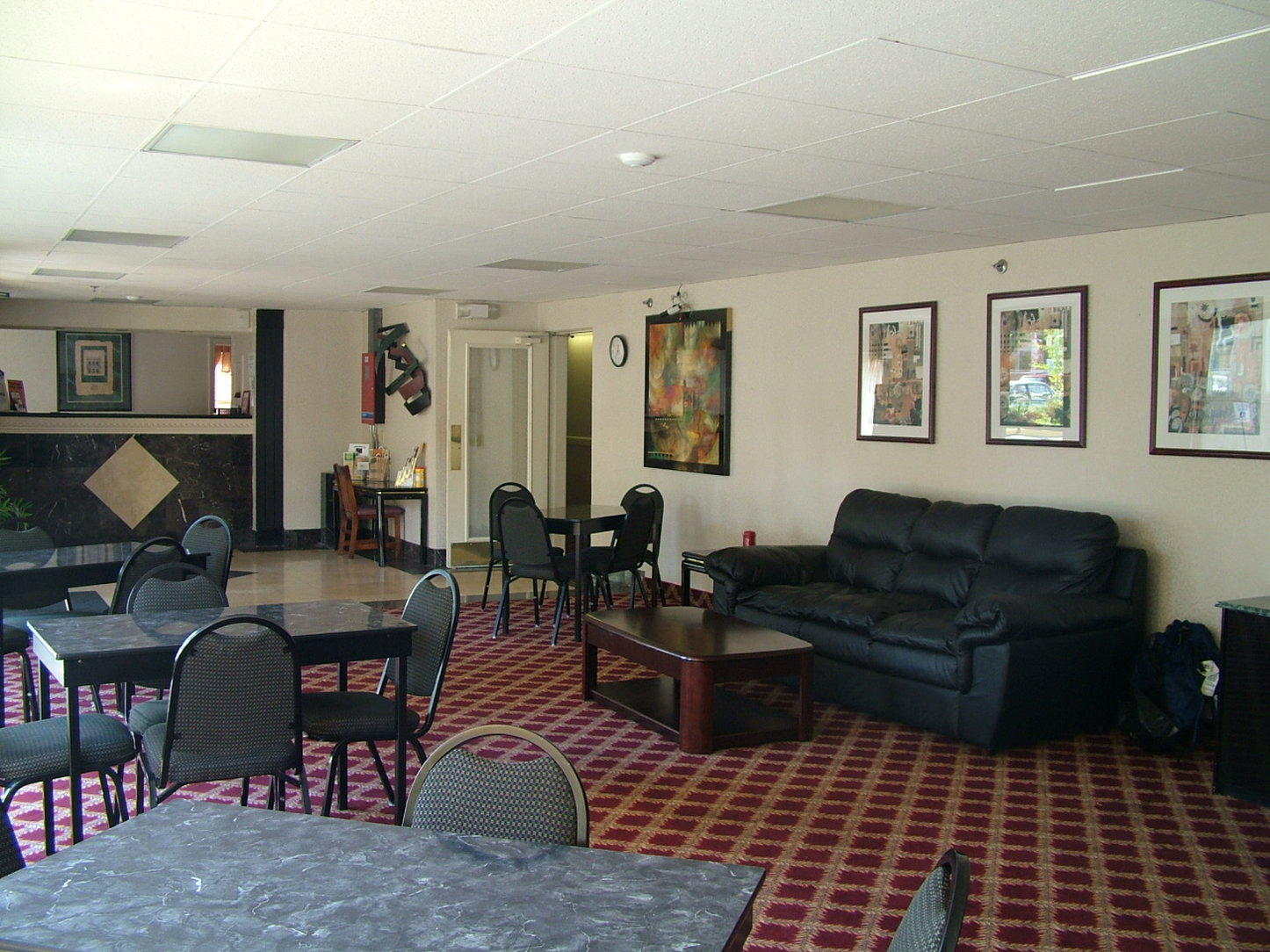 Regency Inn & Suites