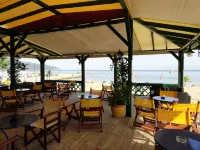 Captain's Beach Boutique Apartments Hotels in 