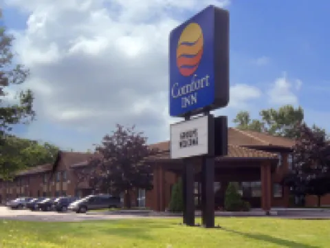 Travelodge by Wyndham Welland Hotels in Welland