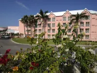 كومفرت سويتس بارادايس أيلاند Hotels near شاطئ كوف