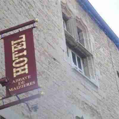 Abbaye de Maizieres Hotel Exterior