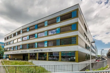 Dasbreitehotel am Rhein Отели рядом с достопримечательностью «Basel SBB Station»