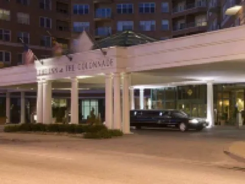 イン アット ザ コロネード ボルチモア - ア ダブルツリー バイ ヒルトン ボルティモアのホテル