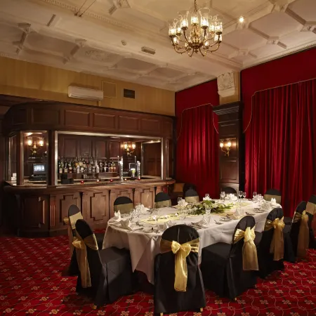 County Hotel & County Aparthotel Newcastle