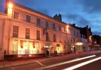 Sleeping Bear Hotel Dorchester Hotel a Poundbury