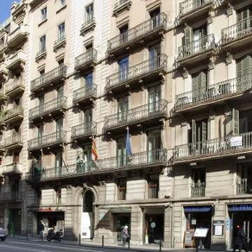 Ilunion Almirante Hotels in der Nähe von La Catedral