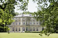 Château de La Motte Fenelon Hotel a Creveceur-sur-l'Escaut