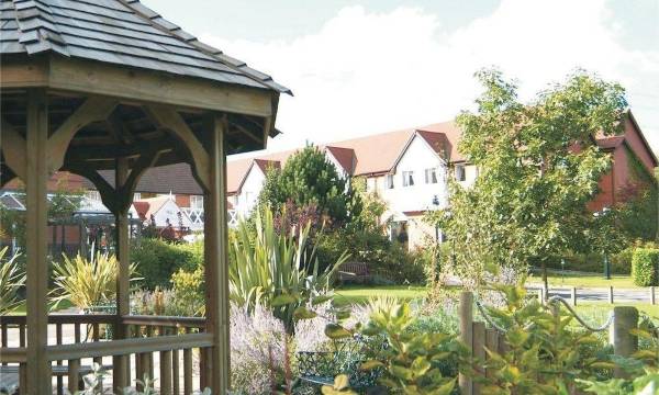 Cbh Fairlawns Hotel and Spa