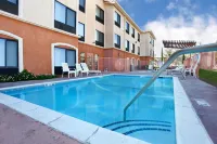Holiday Inn Express & Suites Lake Forest - Irvine East فنادق في ليك فوريست