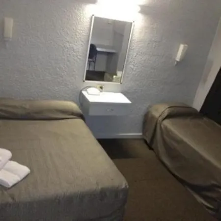 Boomerang Hotel
