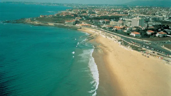 Carcavelos Beach Hotel