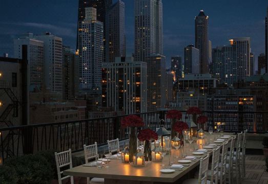 앰배서더 시카고