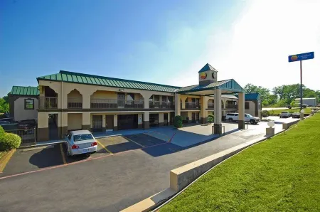 Quality Inn Mt. Pleasant Отели в г. Маунт-Плезант