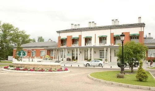Hotel Lasa Sport Hotels in Laguna de Duero