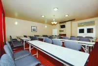 La Quinta Inn & Suites by Wyndham Huntsville Airport Madison