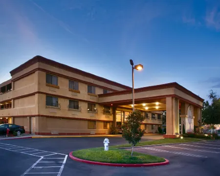 Best Western Plus Orchid Hotel  Suites Hotels in Placer County