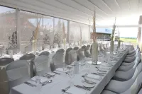 Sage Hotel Wollongong فنادق في Coniston