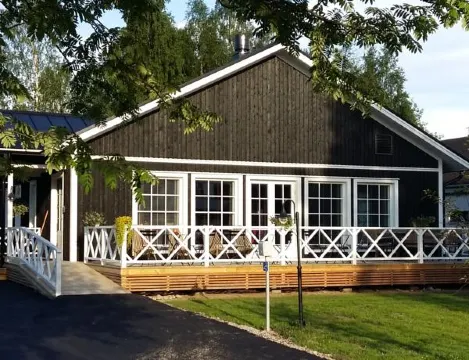 Hotelli HiljaHelena - Housity