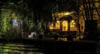 Arena Hotel - bars