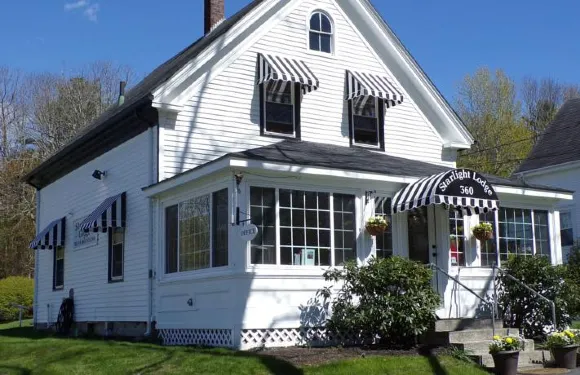 洛克波特港星光旅館