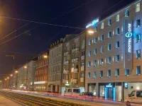 Motel One München-Westend Hôtels à proximité de : Île Prater