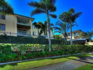 Bila Vista Kirra Beachside Apartments