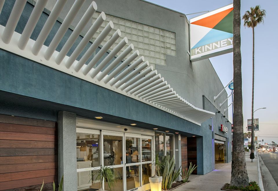The Kinney - Venice Beach-Marina del Rey Updated 2023 Room Price-Reviews u0026  Deals | Trip.com
