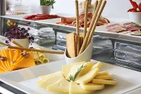 HOTEL ZENTRAL AVE ZARAGOZA - Desayuno