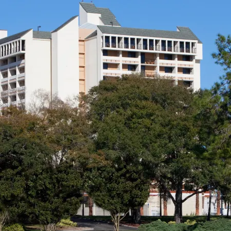 Holiday Inn Orlando – Disney Springs™ Area, an IHG Hotel Отели рядом с достопримечательностью «Grand Cypress Golf Club»