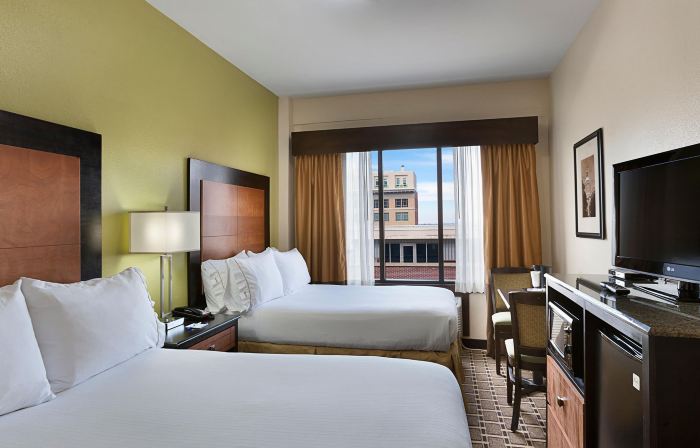 ฮอลิเดย์ อินน์ เอ็กซ์เพรส แอนด์ สวีทส์ แอตแลนตา ดาวน์ทาวน์ บาย IHG
